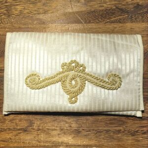 L'artisan du Liban Handmade Cosmetic Bag 8.5" x 5" Cream Colored and Silky